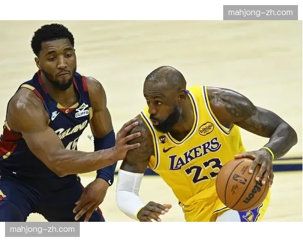 湖人今夏最高可腾出5000万空间 但需放弃詹姆斯续约